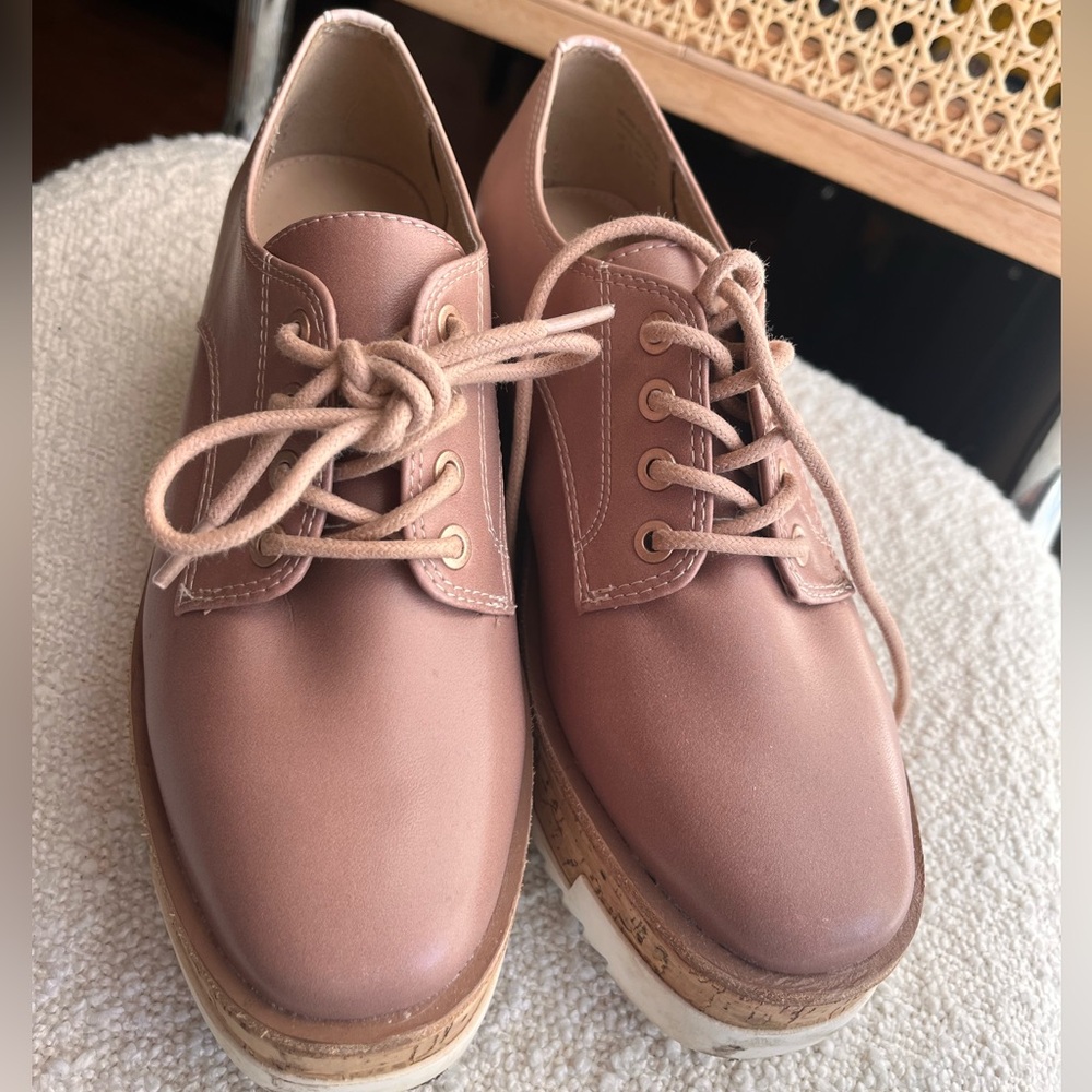 Brand: Aldo  Size:35  Color: nude